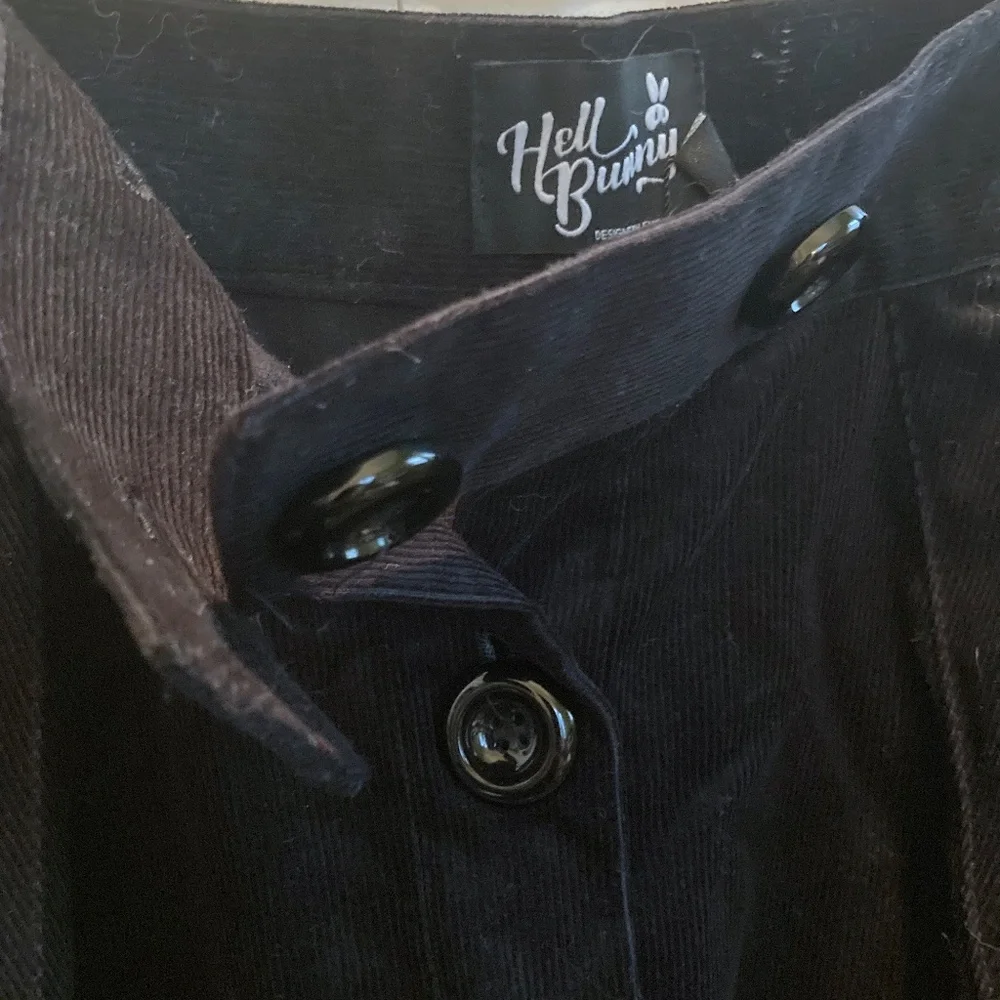 NWT Black Hell Bunny Corduroy Wonder Years Knee Skirt with Buttons and Pockets - Picture 9 of 12